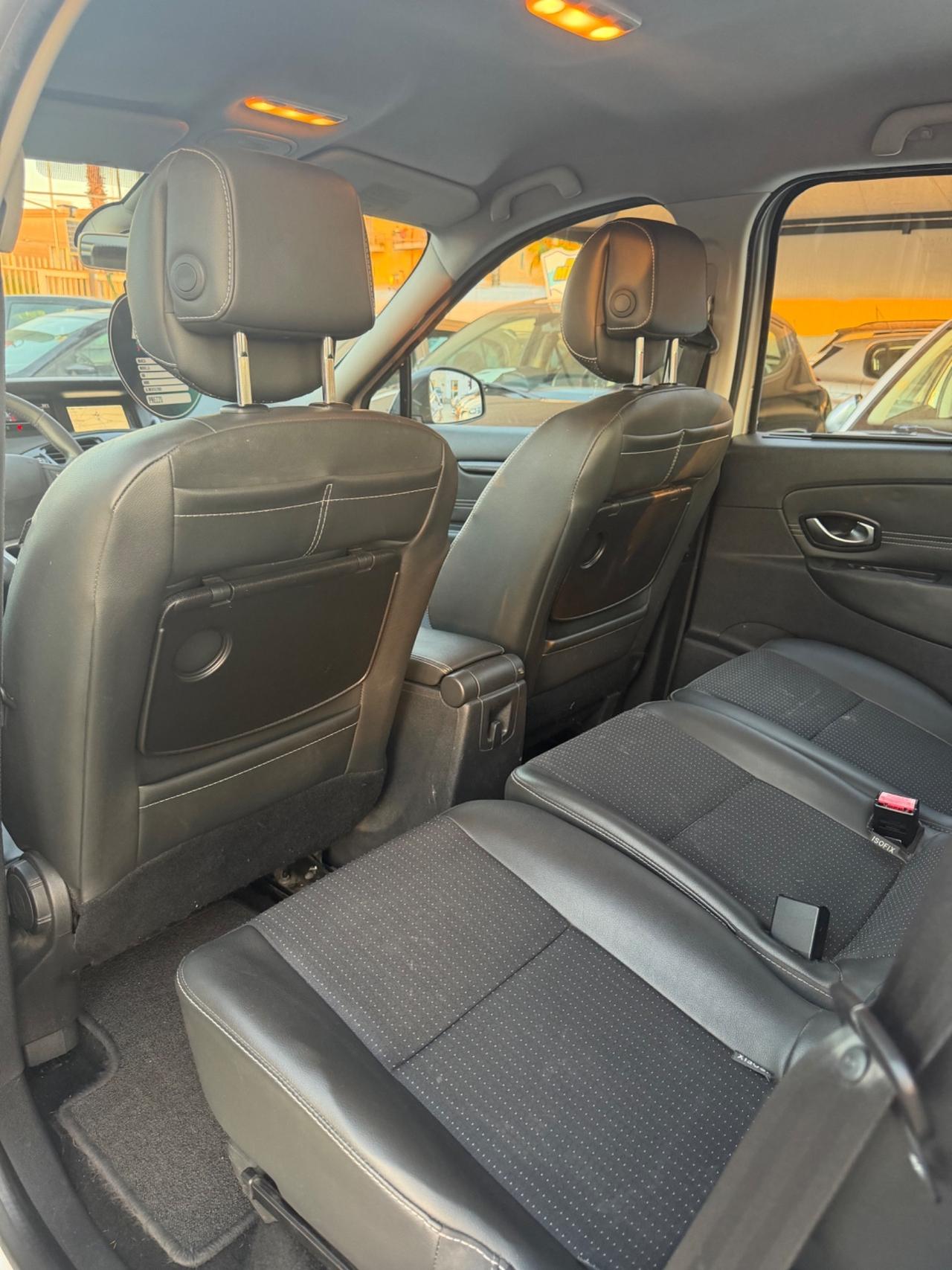 Renault SCENIC 1.5 DIESEL 2011 - RETROCAMERA