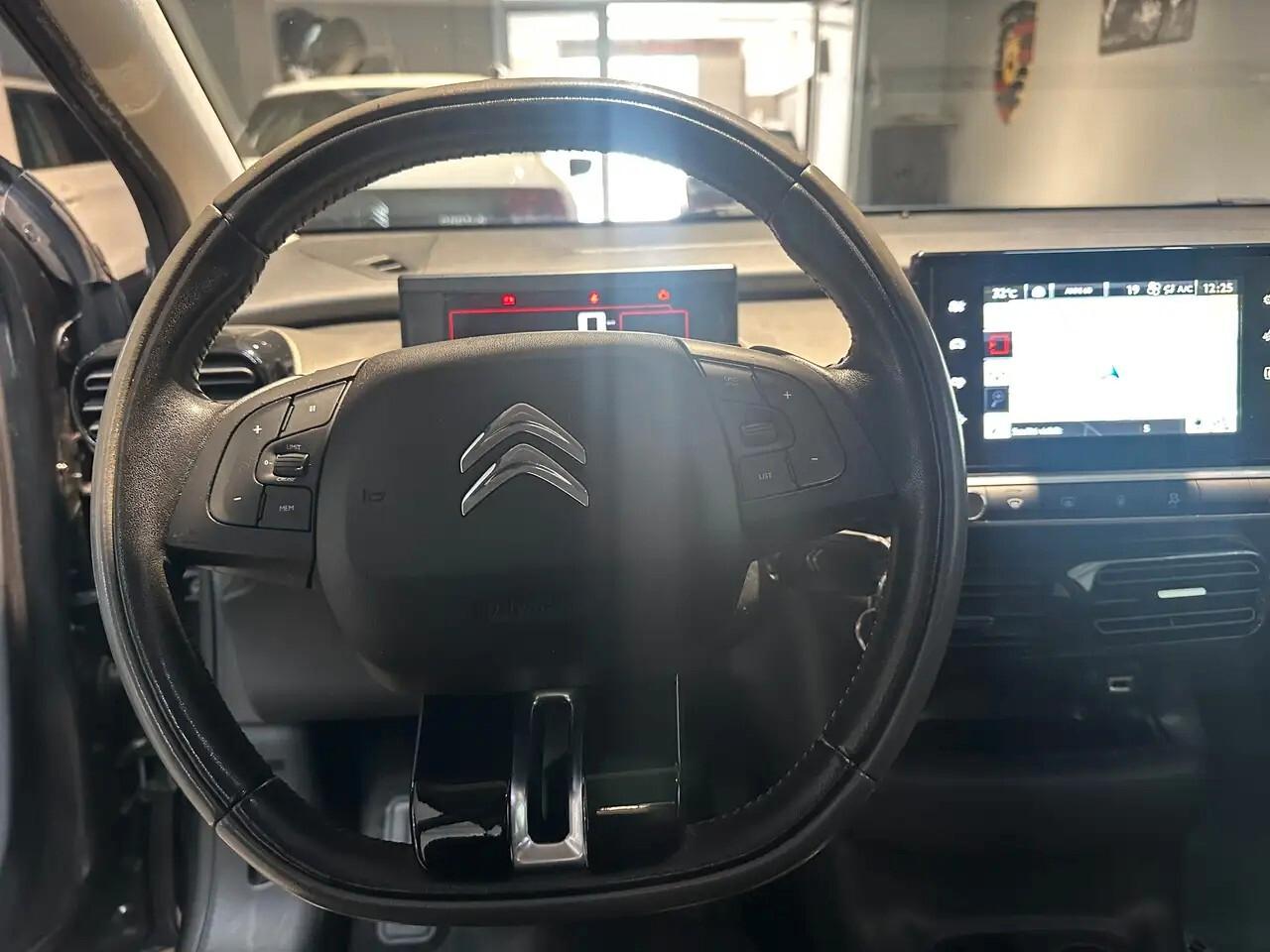 Citroen C4 Cactus BlueHDi 100 Shine