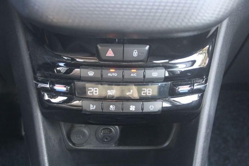 Peugeot 208 Allure PureTech 82cv