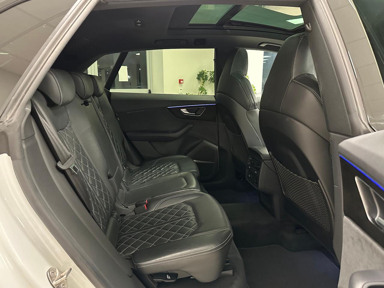 Audi Q8 50 TDI 286CV quattro tiptronic S-line 2022