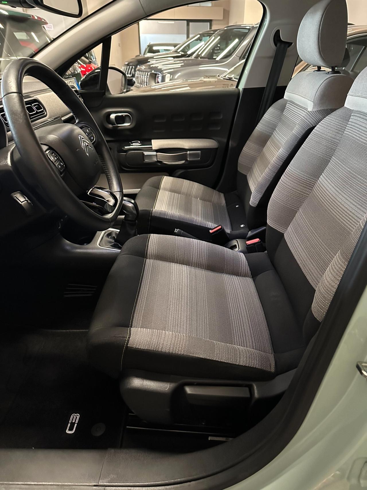 Citroen C3 1.2 Shine 82cv - Neopatentati unicoPro