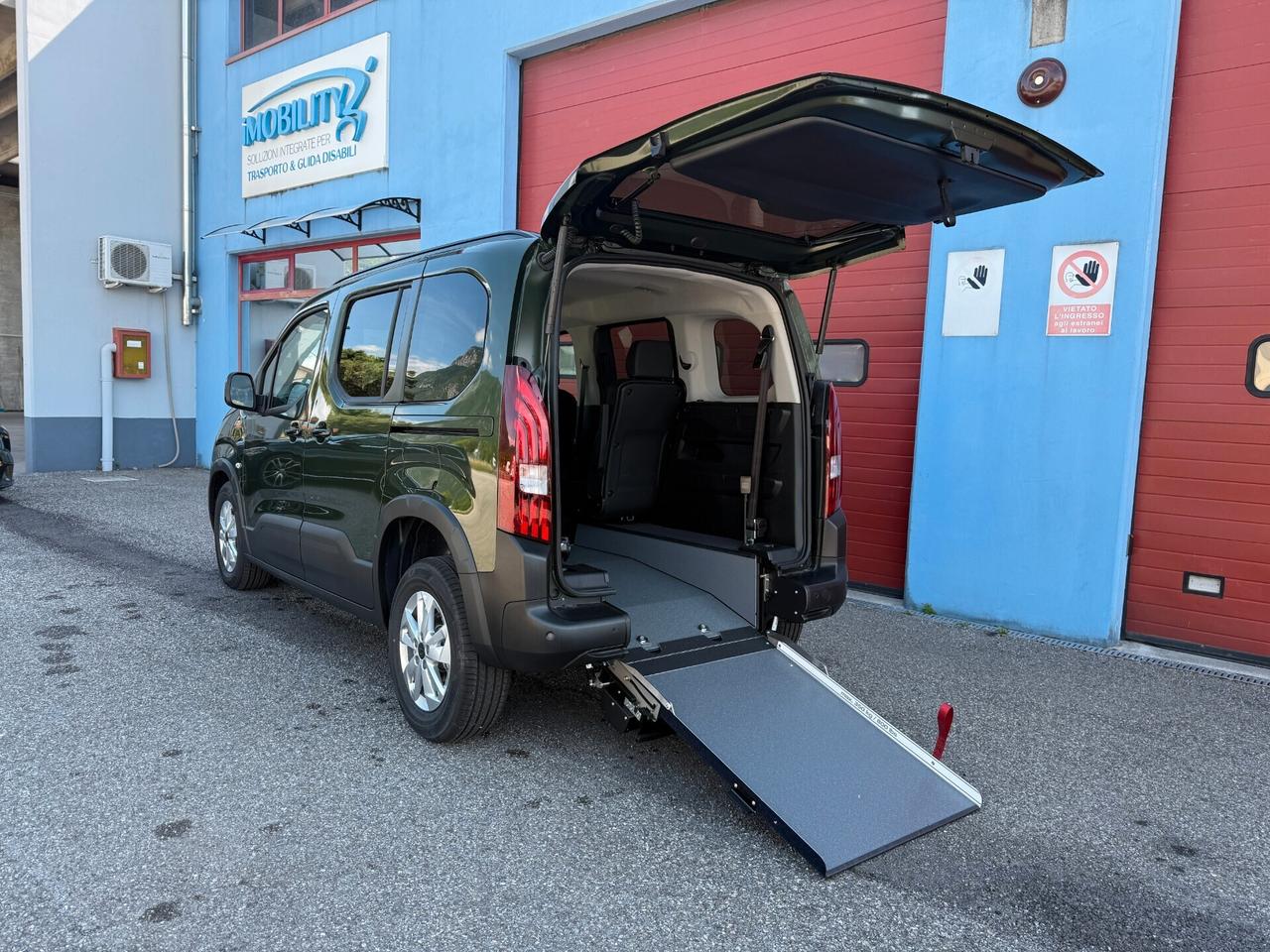 Peugeot Rifter Allure Auto per disabili 5+1