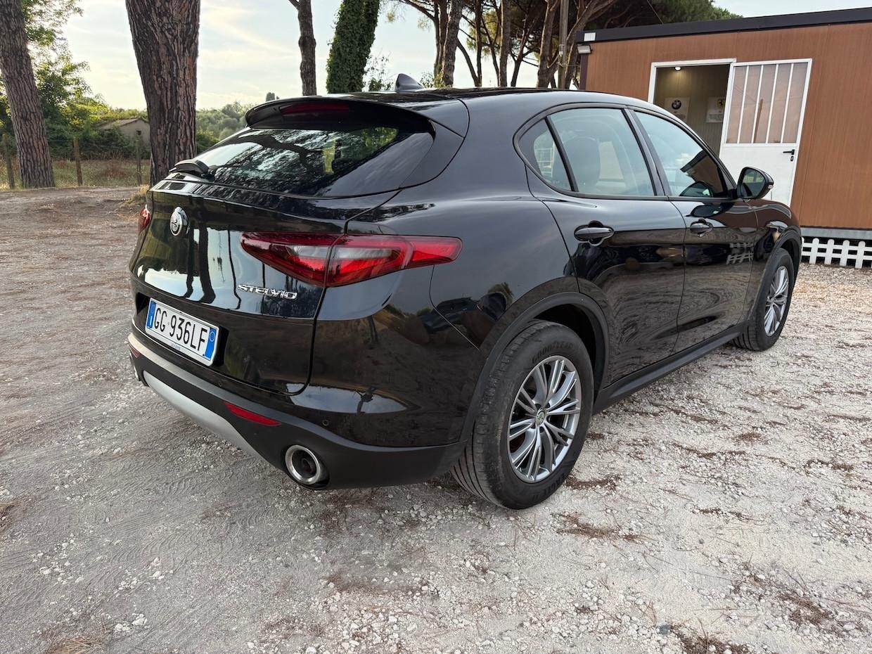 Alfa Romeo Stelvio 2.2 Turbodiesel 190 CV AT8 Q4 Sprint