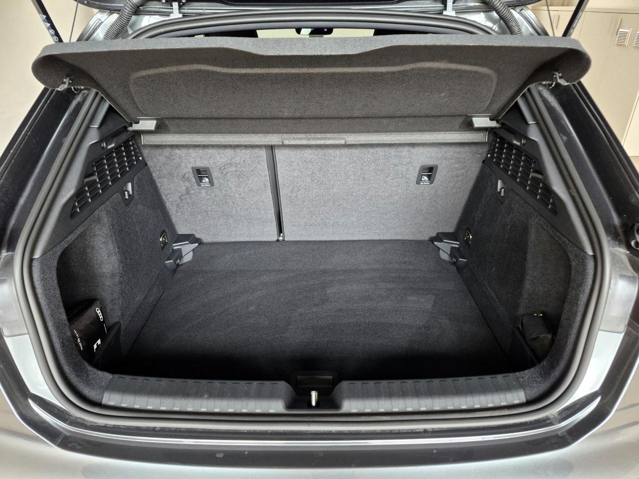 Audi A3 SPORTBACK TFSI MHEV S LINE EDITION S-TRONIC MATRIX SONOS TETTO CARPLAY 360° ACC AUTO UFFICALE AUDI 1 PROPRIETARIO