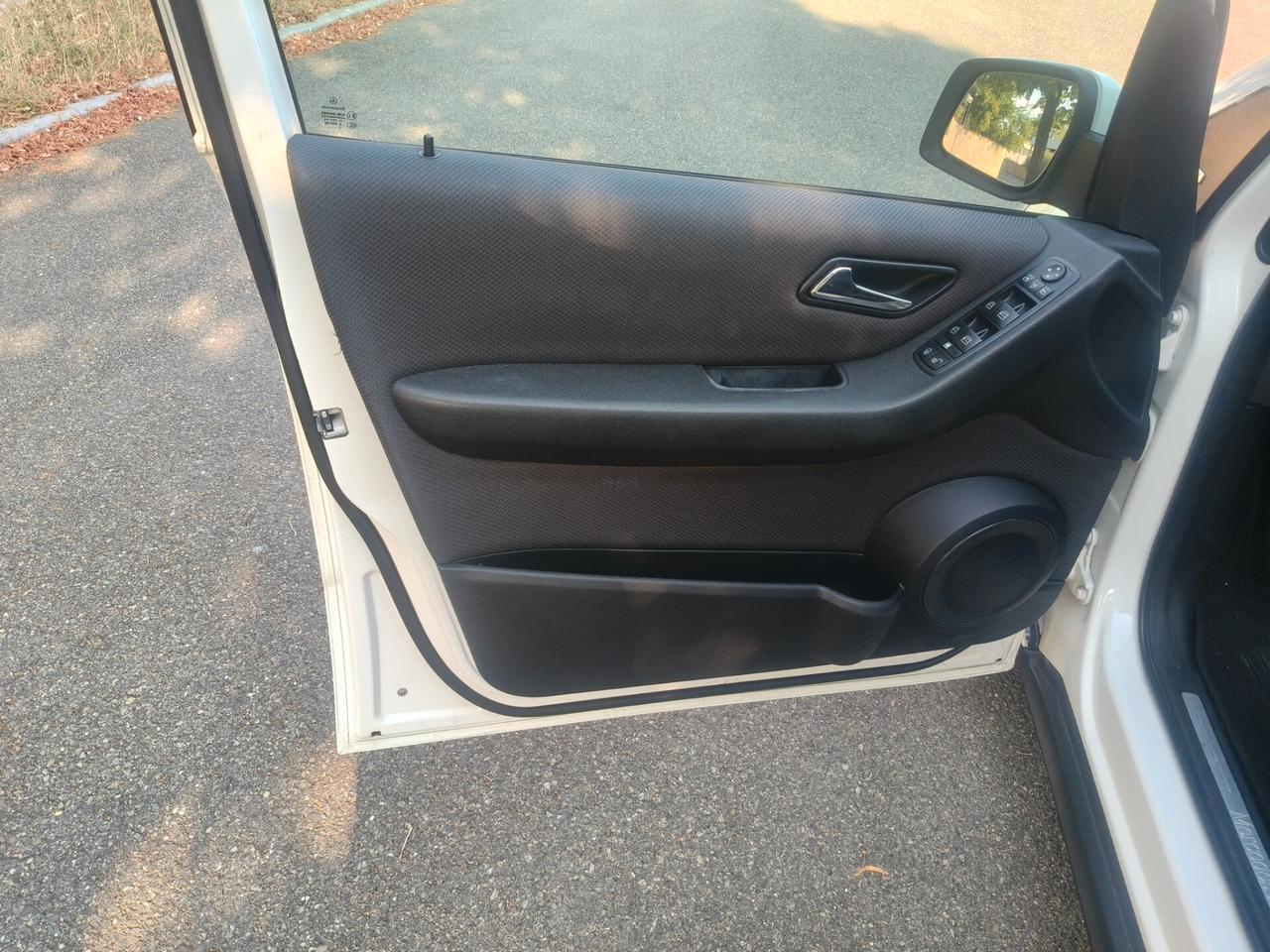 Mercedes-benz A 160 CDI 2011 NEOPATENTATI
