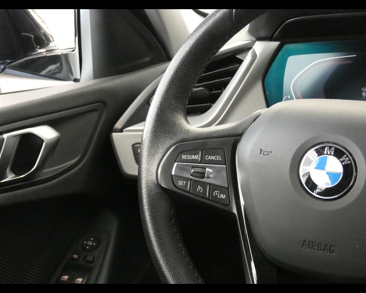 BMW Serie 1 (F40) - 116d 5p. Msport Exterior