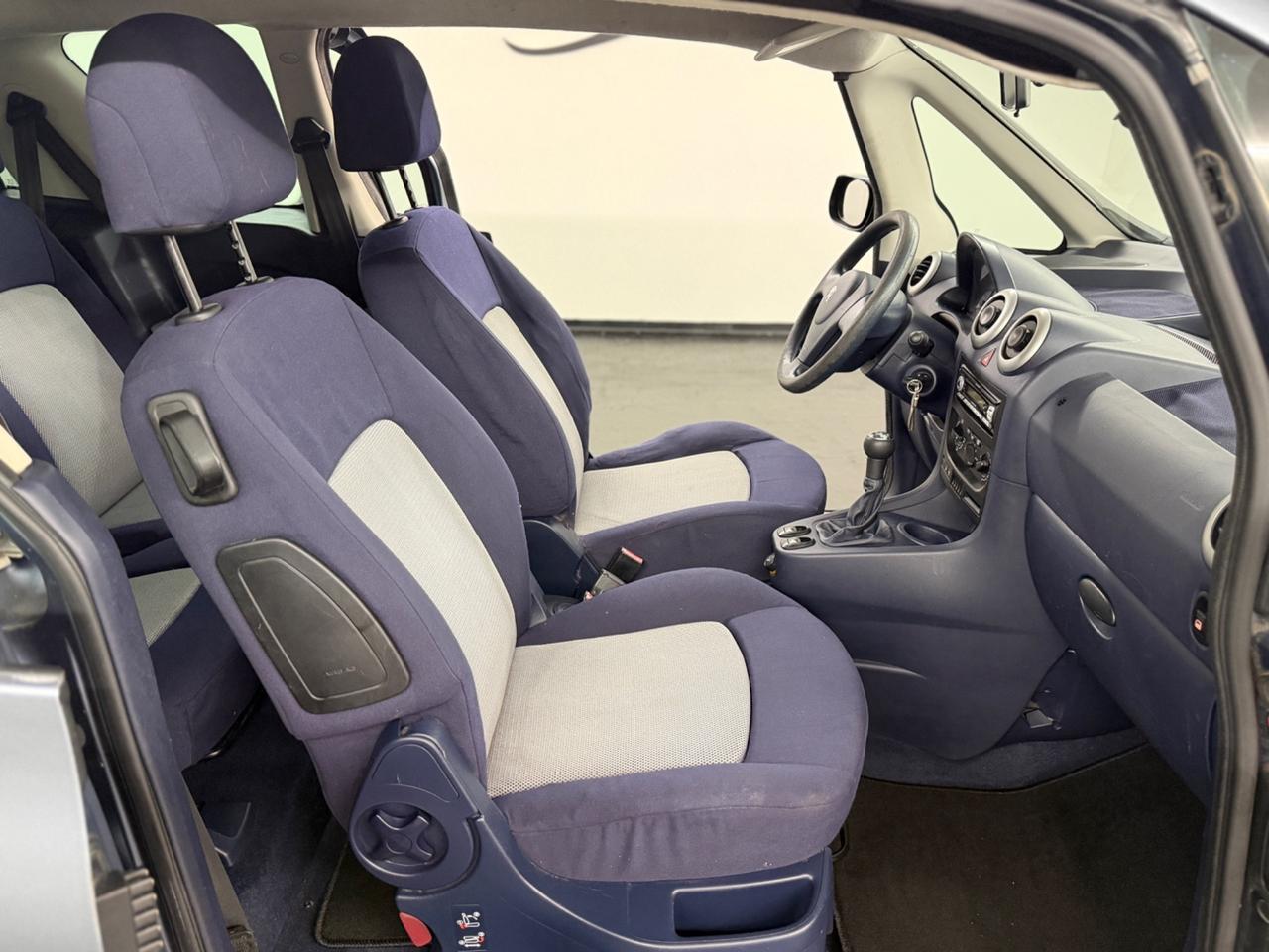 Peugeot 1007 (anno 2006)