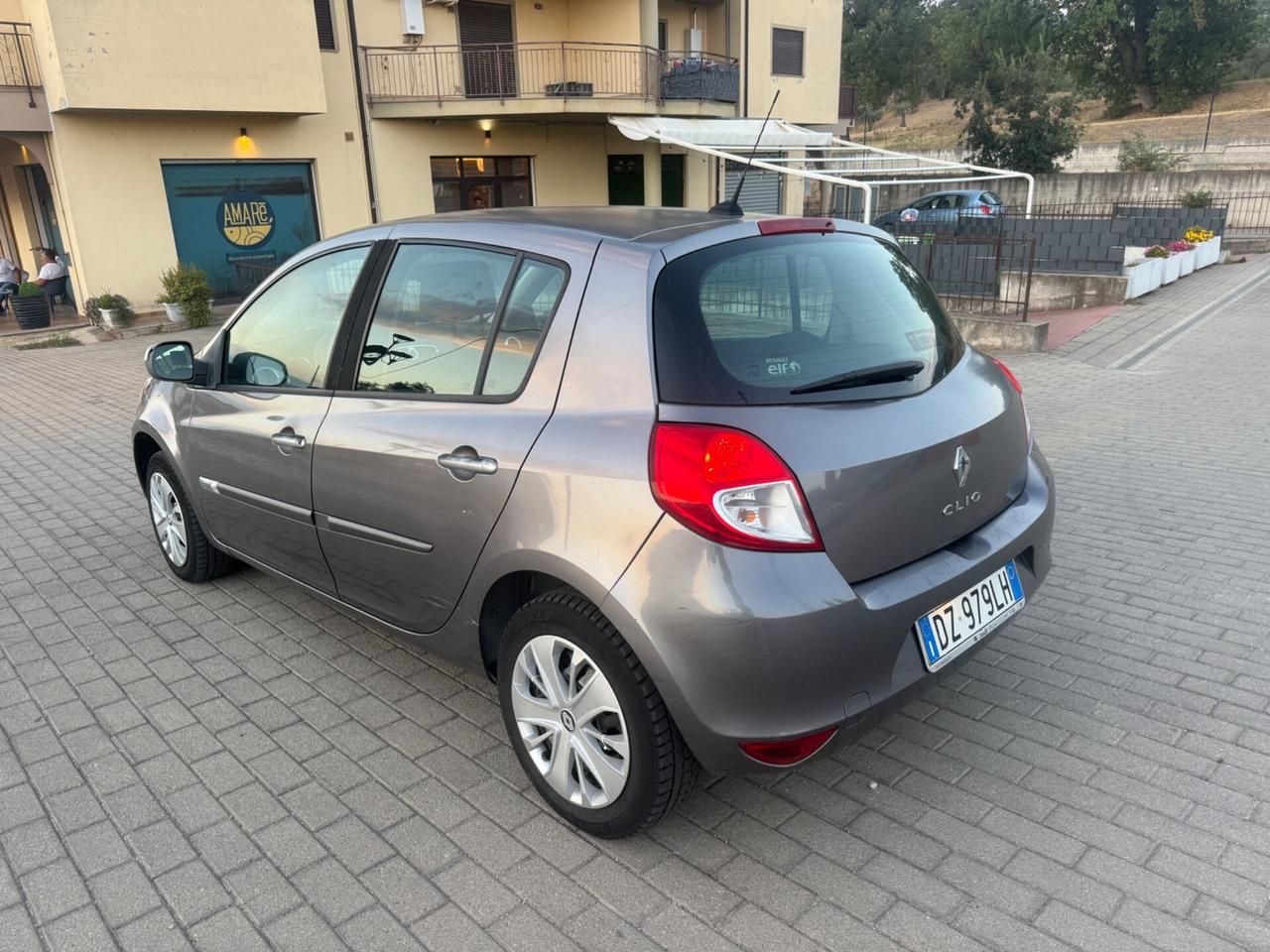 Renault Clio 1.2 16V 5 porte Luxe