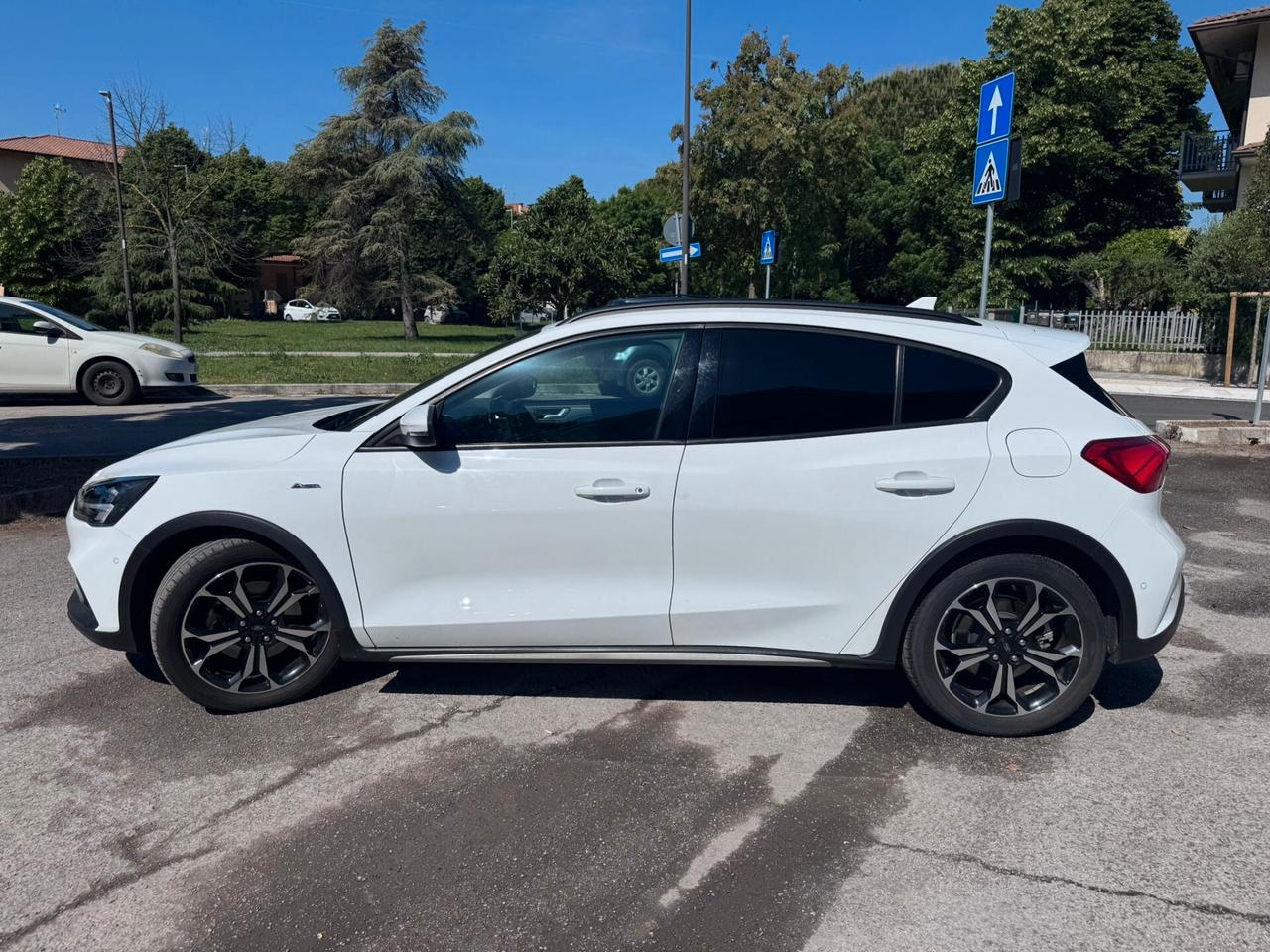Ford Focus 1.0 EcoBoost 125 CV automatico 5p. Active Co-Pilot