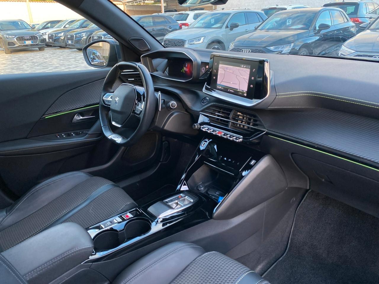 Peugeot 2008 GT Pack 1.5 bluehdi 130CV