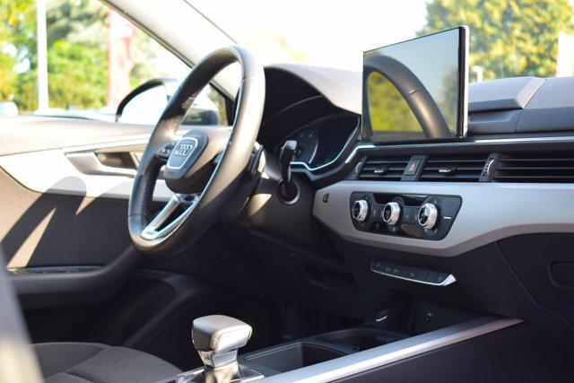 AUDI A4 Avant 30 TDI/136 CV S tronic Business
