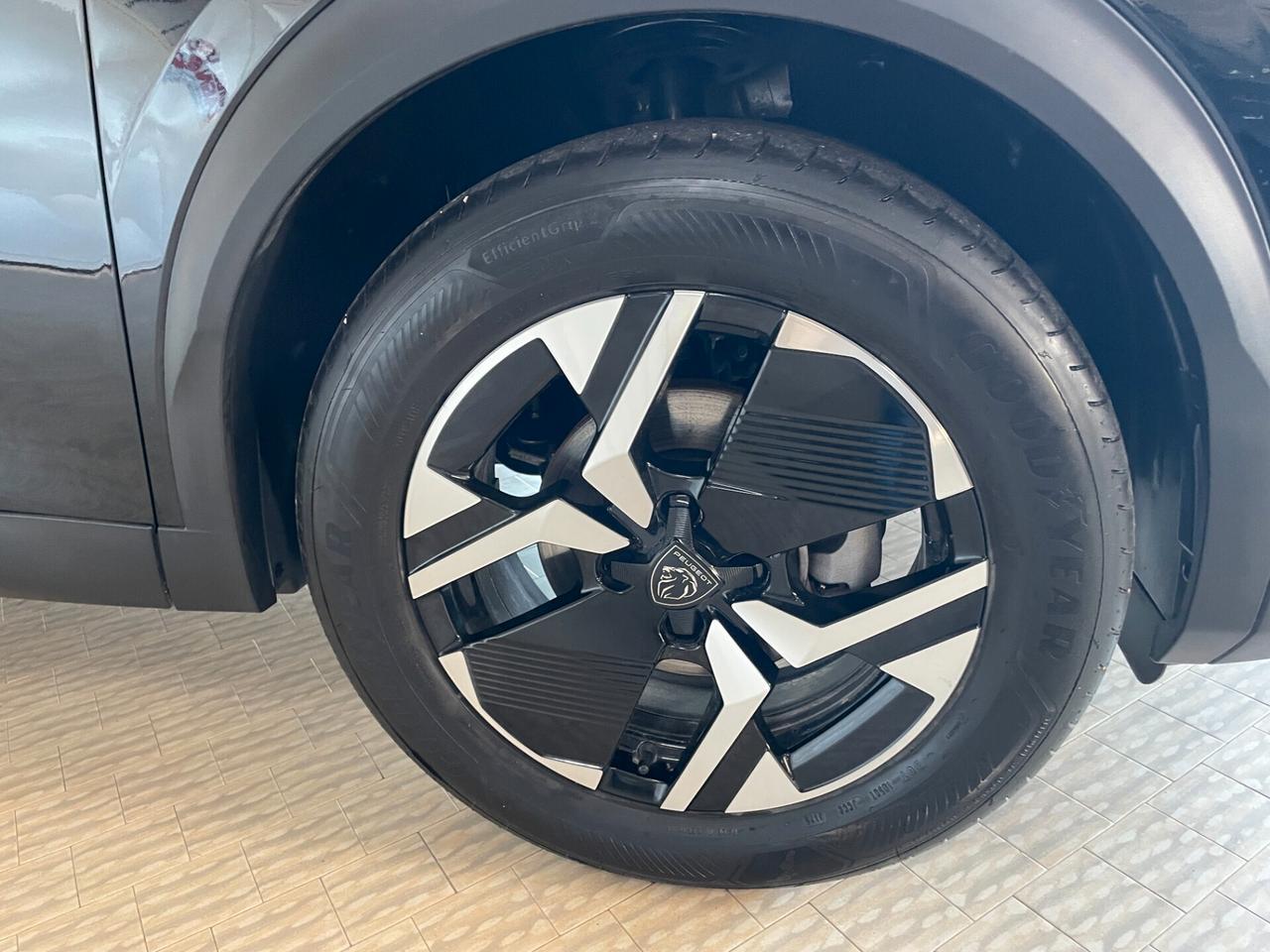Peugeot 2008 100cv Allure 2025 NERO metalizzato