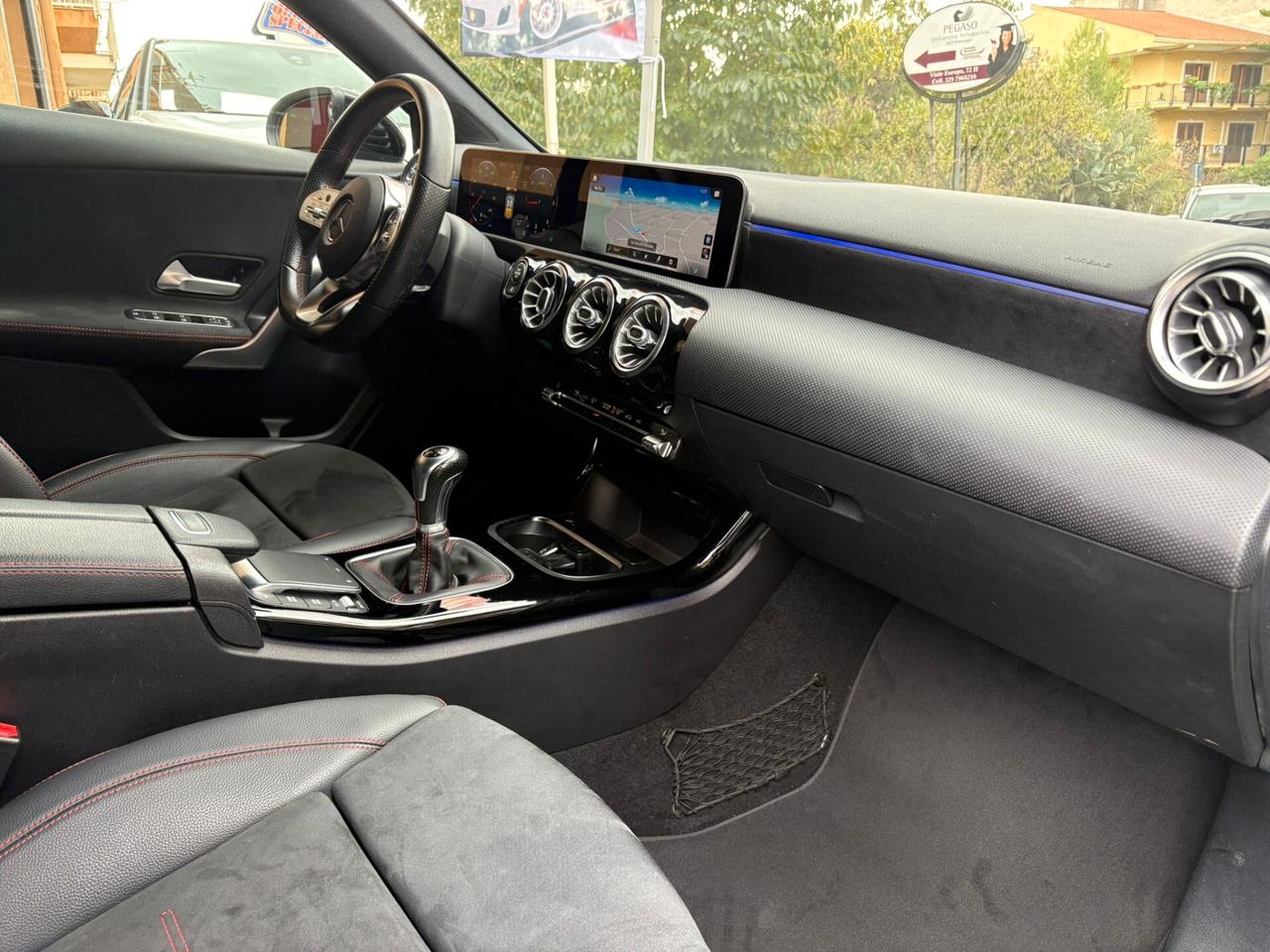 Mercedes-benz A 180 d Premium AMG