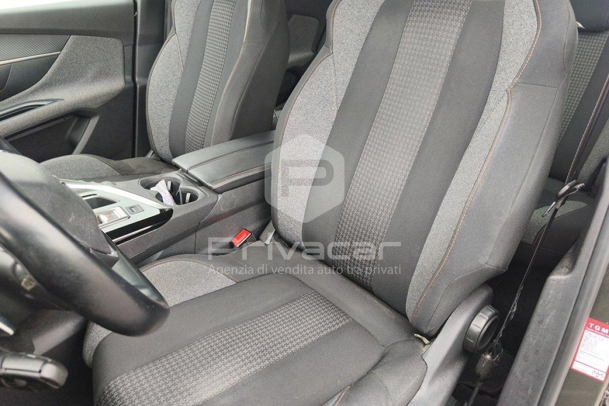 PEUGEOT 3008 BlueHDi 130 S&S EAT8 Business