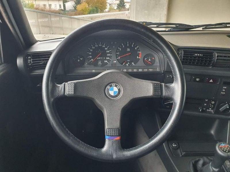 BMW Serie 3 (E30) M3