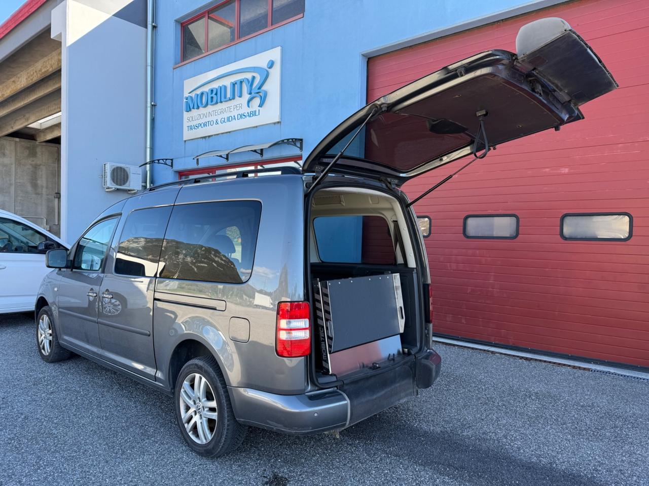 Volkswagen Caddy 1.6 TDI - auto per disabili