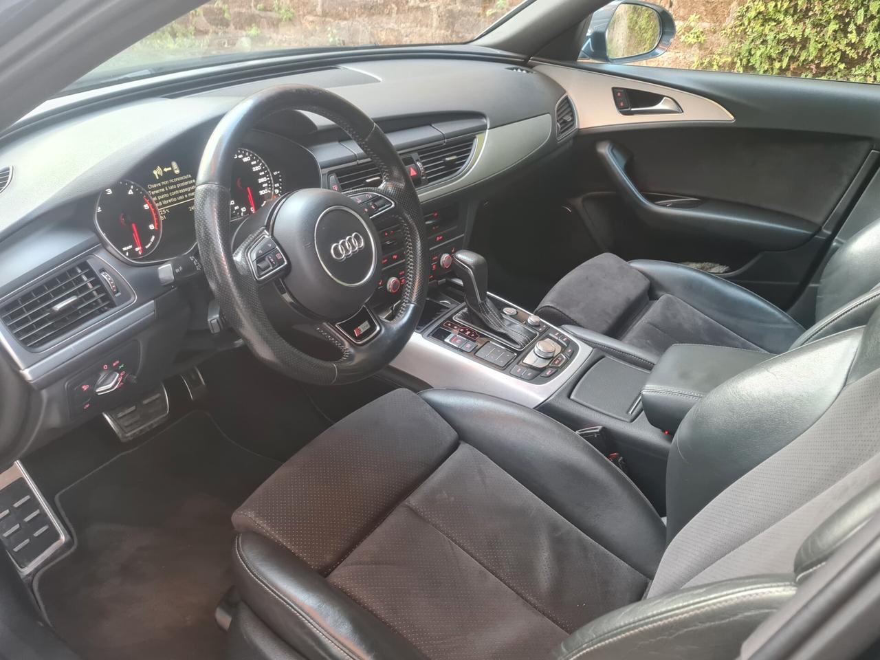 Audi A6 3.0 TDI quattro S tronic Business