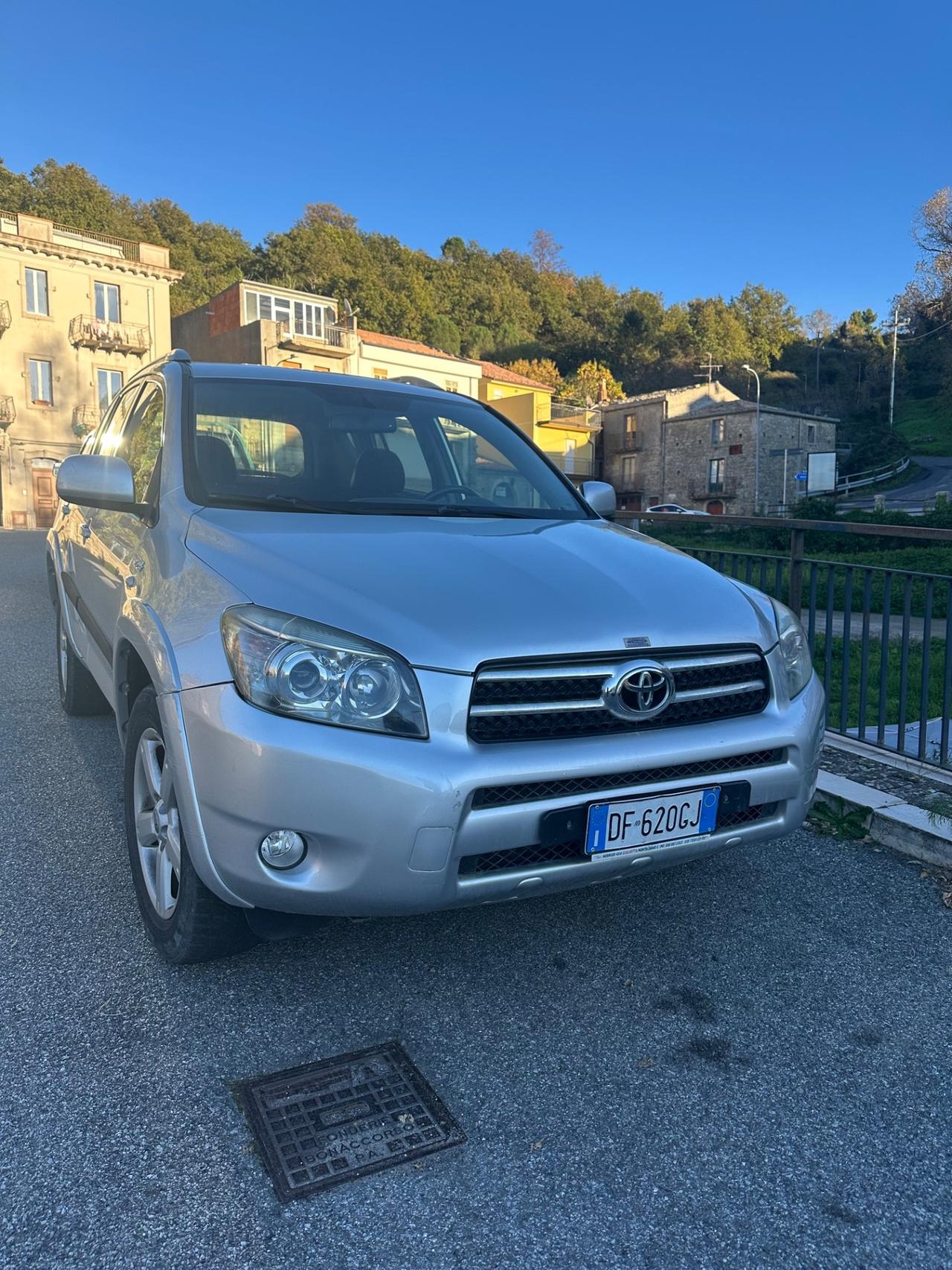 Toyota RAV 4 RAV4 2.2 D-4D 177 CV Luxury