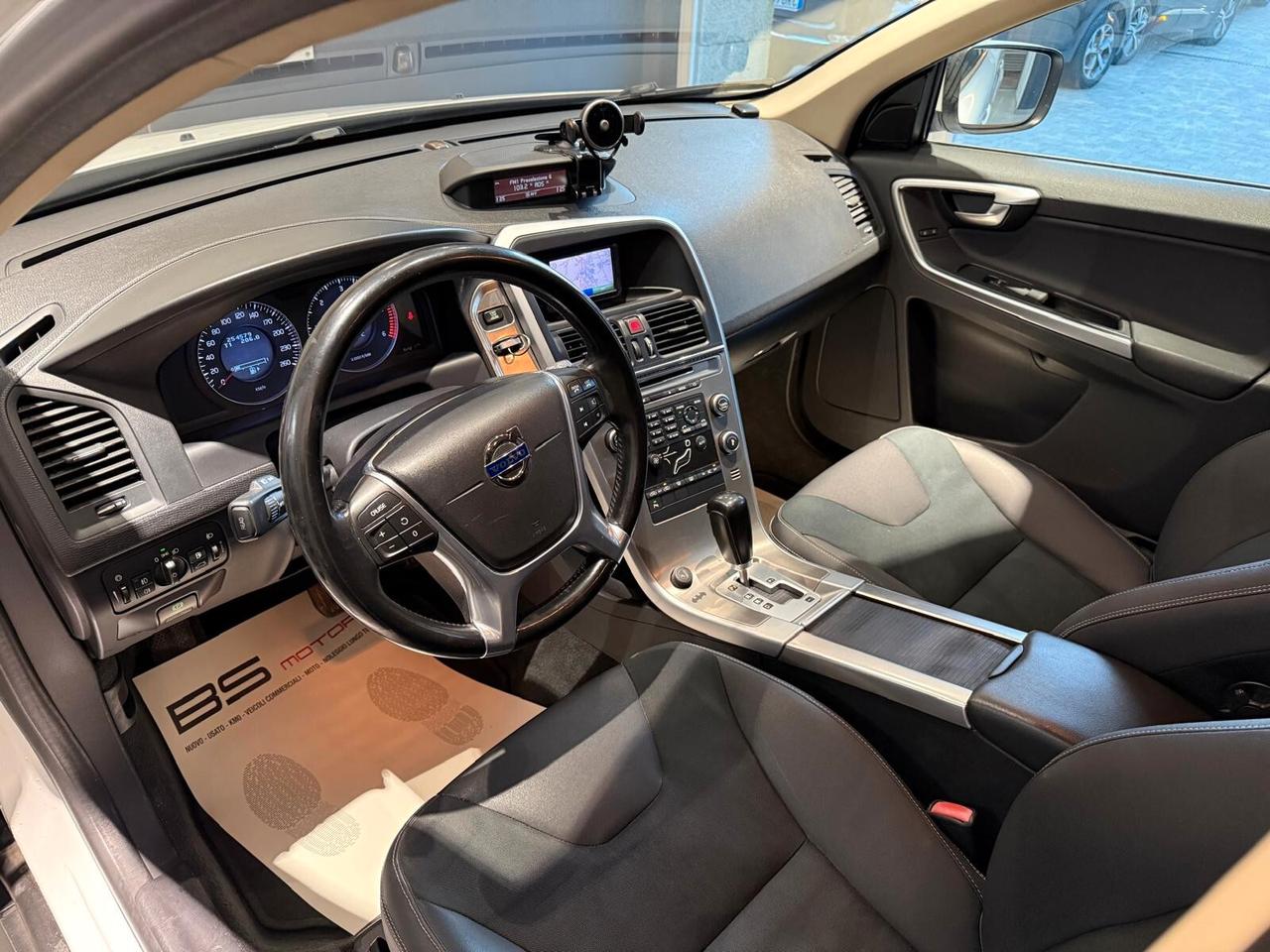 Volvo XC60 2.4 D 175 CV FWD Geartronic Kinetic