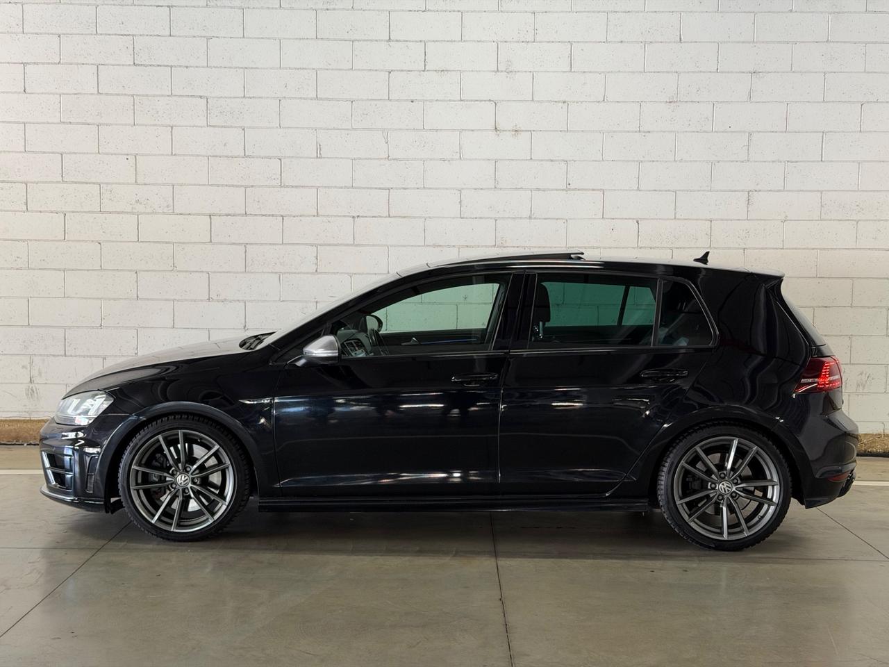 Volkswagen Golf R 2.0 5p.