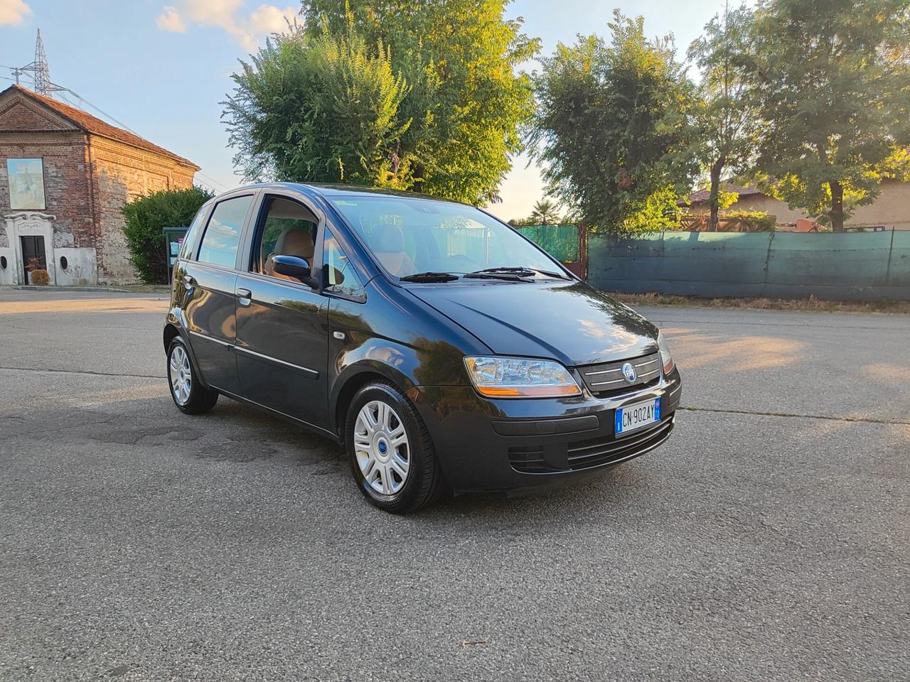 Fiat Idea 1.3 Multijet 16V Emotion