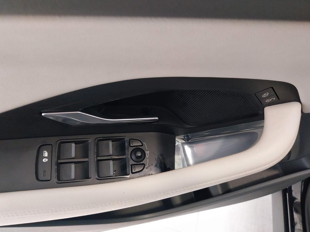 Jaguar E-Pace 2.0D 150CV R-Dynamic 2018