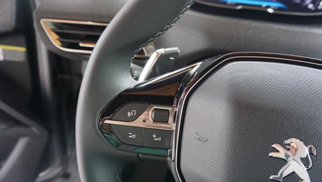 PEUGEOT 3008 BlueHDi 130 S&S EAT8 Allure Pack