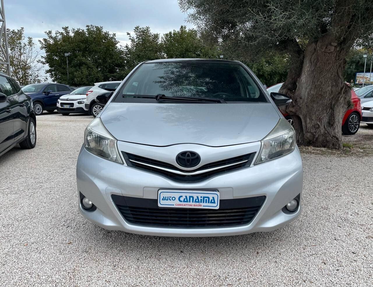 TOYOTA YARIS 1.3 B - 2012