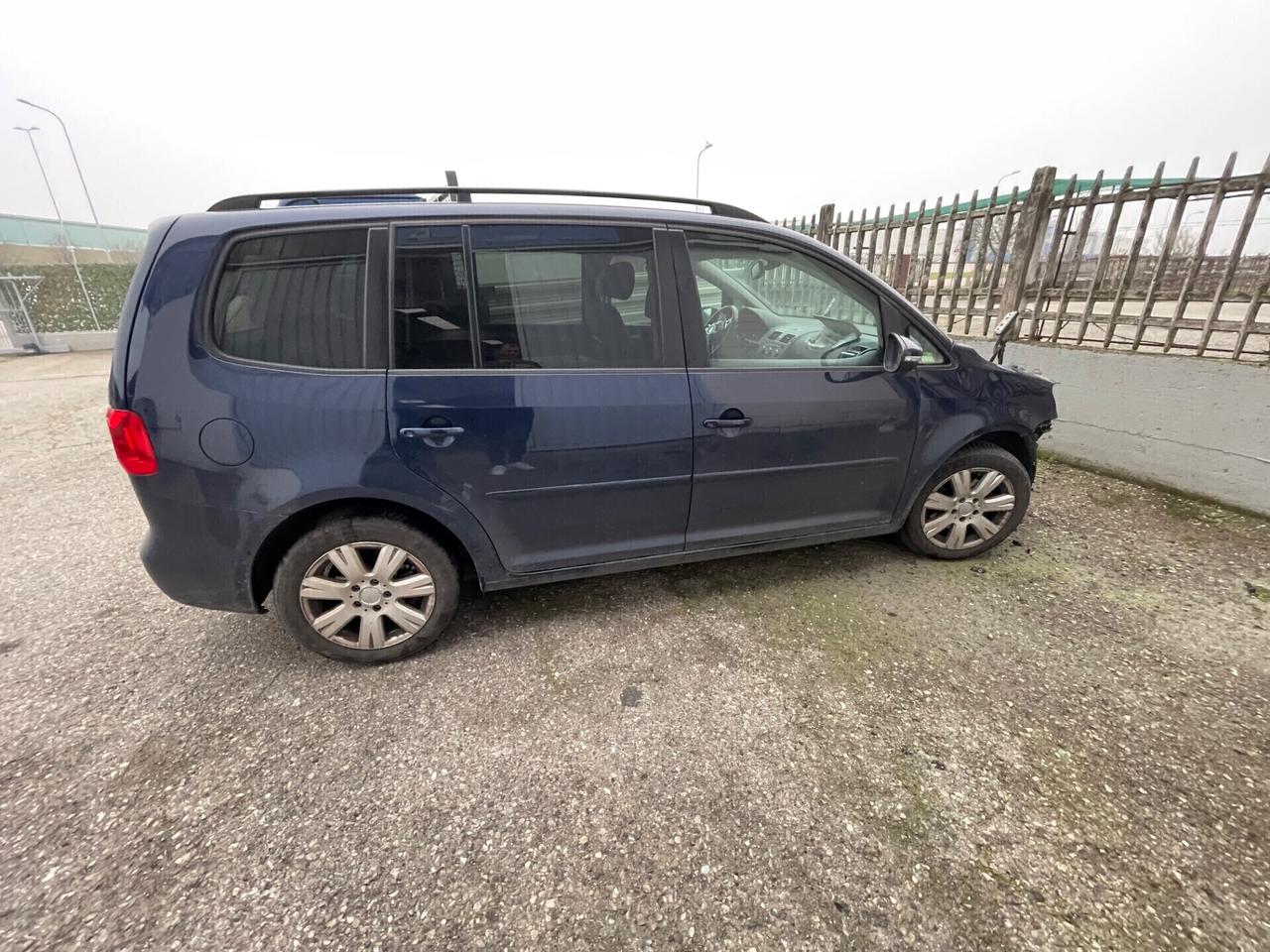 Volkswagen Touran 1.6 TDI DPF Comfortline BMT