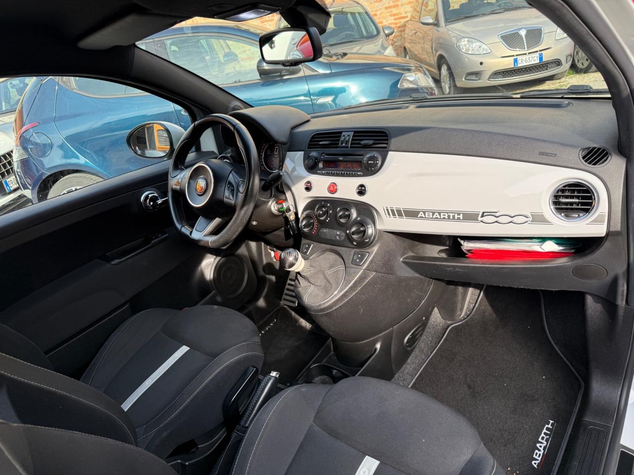 Abarth 595 C 1.4 Turbo T-Jet 140 CV