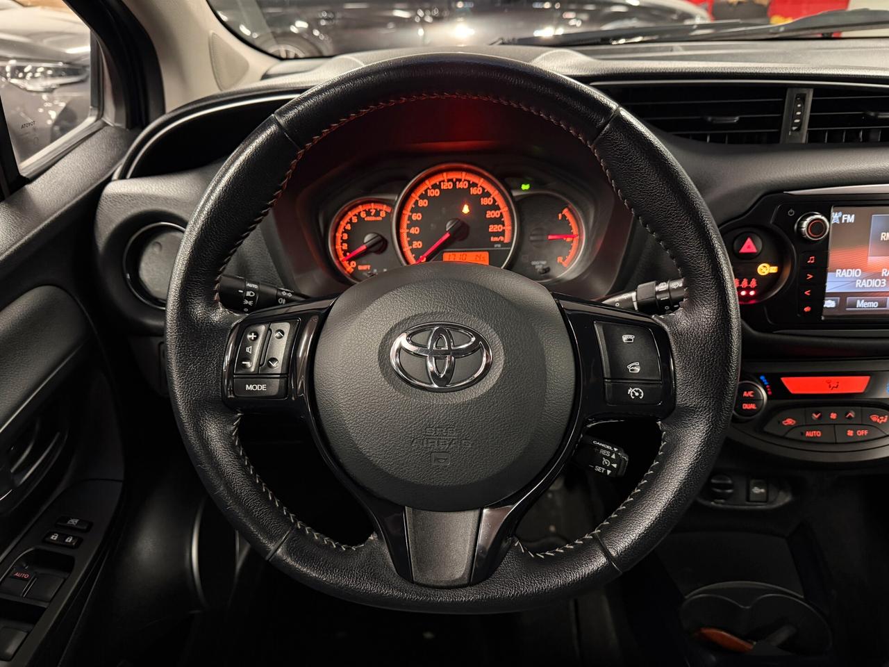 Toyota Yaris 1.3 5 porte Lounge