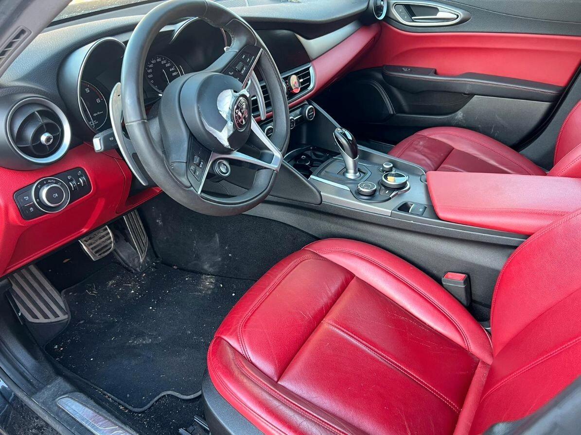 Alfa Romeo Giulia 2.2 Turbodiesel 180 CV AT8 Business Sport Launch Ed.