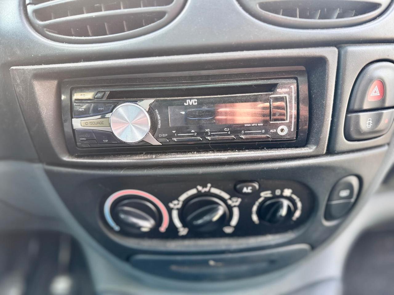 Renault Megane Scénic 1.6 BENZINA NEOP