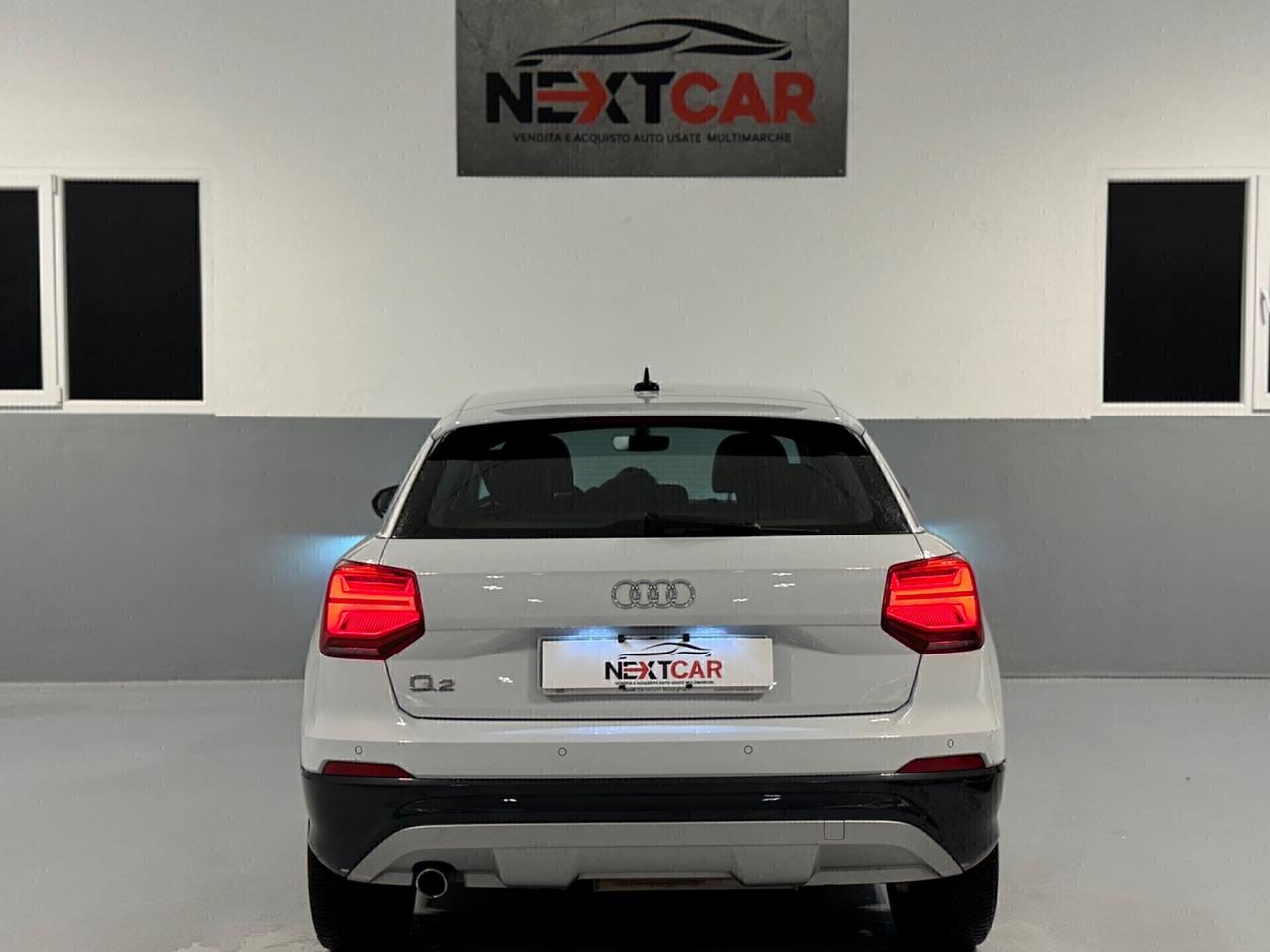 Audi Q2 TDI S tronic NAVI !