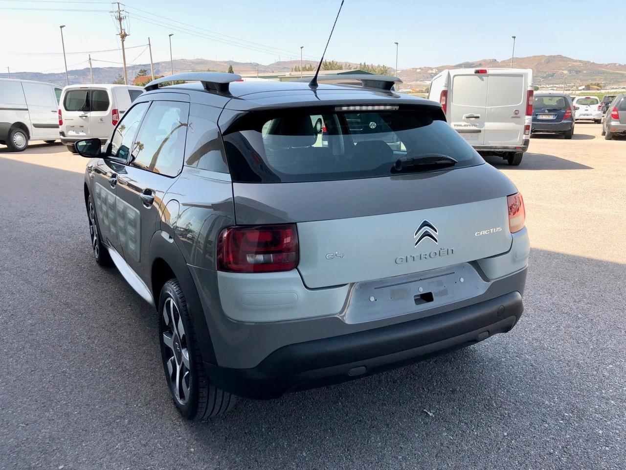 CITROEN C4 CACTUS 1.2 VTI 82 FEEL EDITION