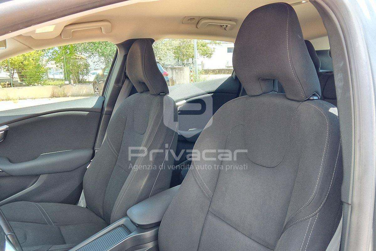 VOLVO V40 Cross Country D2 Kinetic