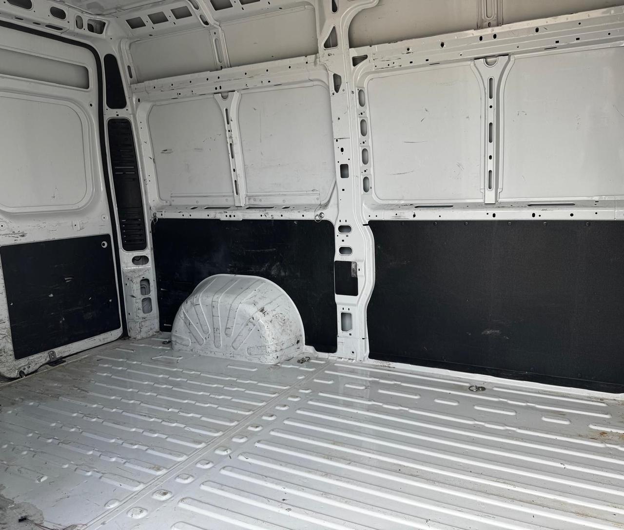 Peugeot Boxer L2H2 2.2 140cv