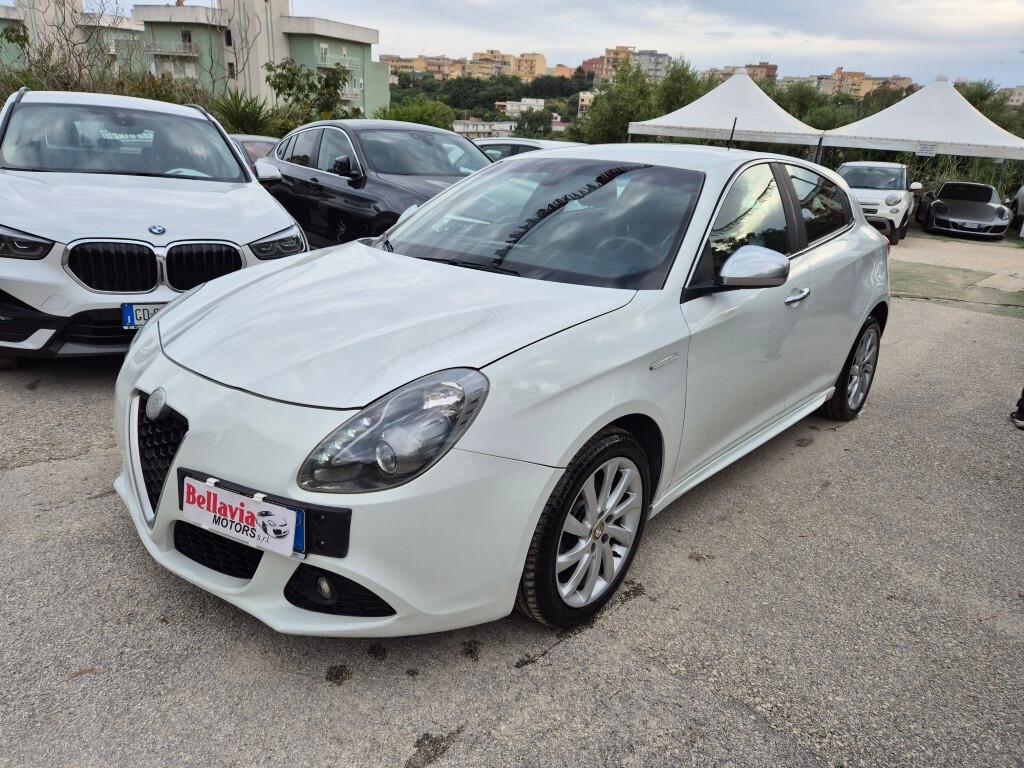 Alfa Giulietta 1.6 JTDm-2 105 CV EXCLUSIVE