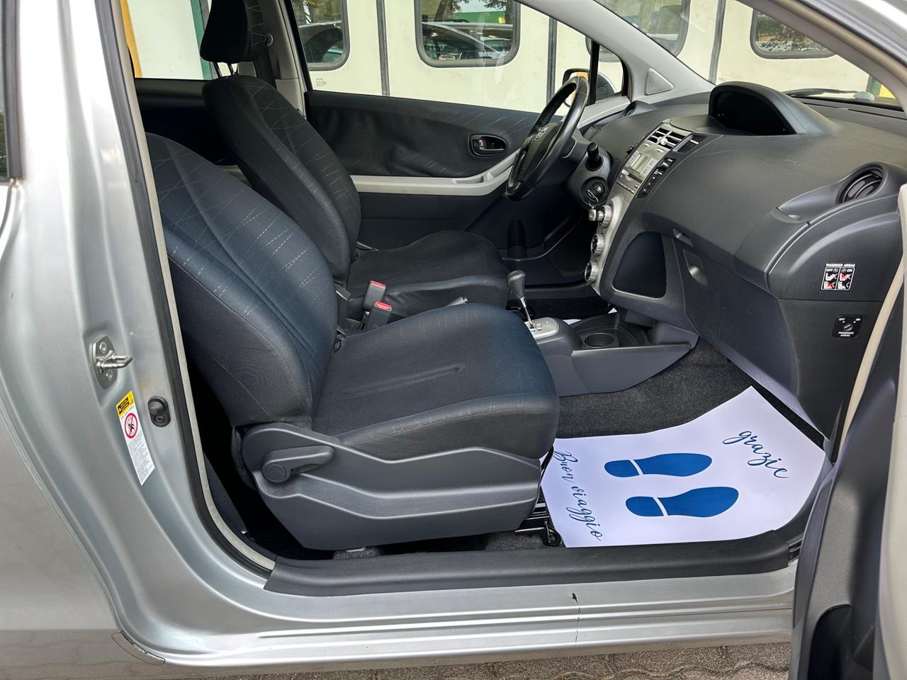 Toyota Yaris 1.3 5 porte Automatico