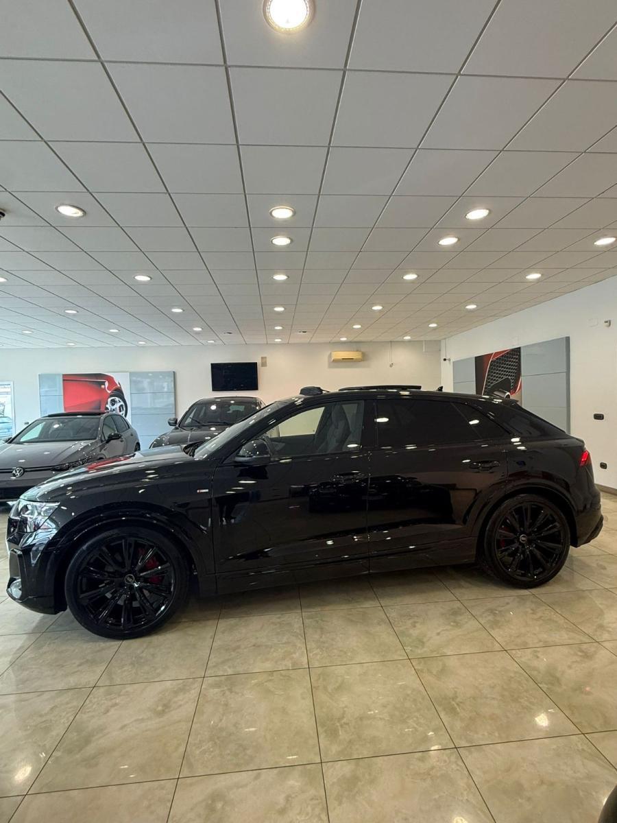AUDI - Q8 - SUV TDI qu. 210 kW tiptr. S line ed.