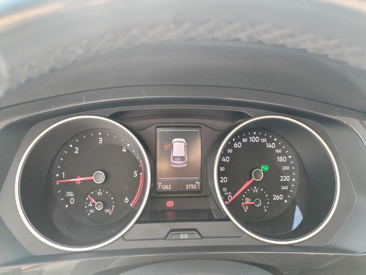 Volkswagen Tiguan 2.0 TDI SCR DSG 4MOTION Business BMT