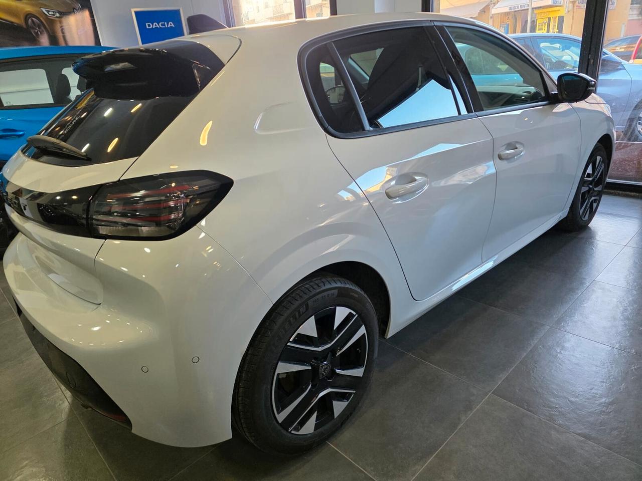 NEW PEUGEOT 208 ALLURE 100CV