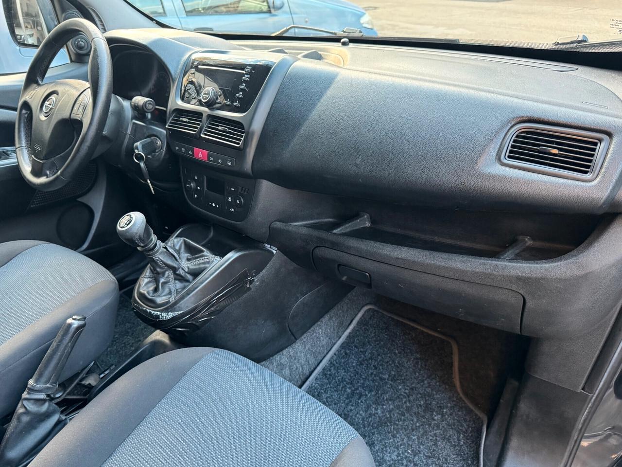 OPEL COMBO 1.6 CDTI 105 CV. 5 POSTI GANCIO TRAINO