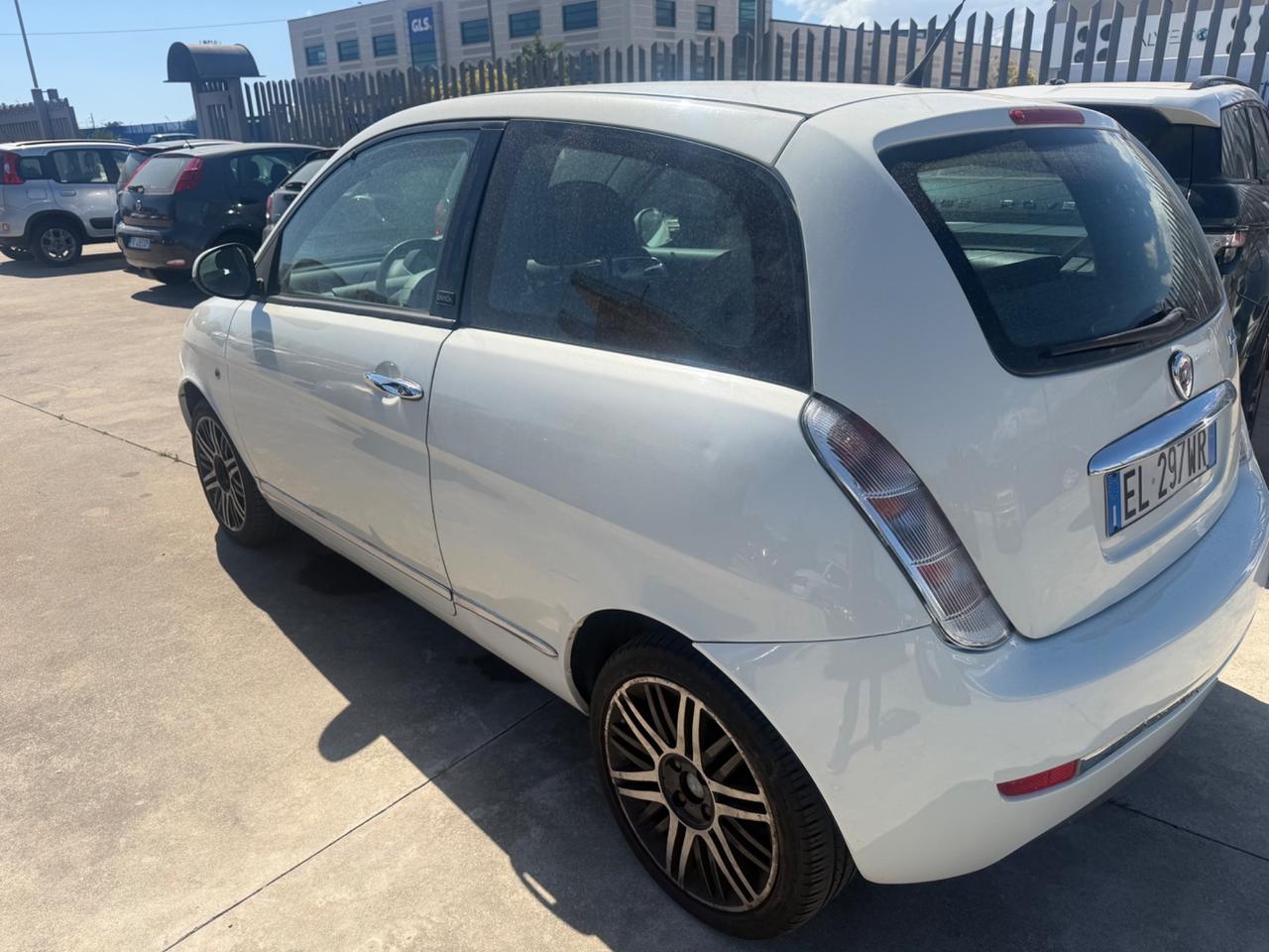 Lancia Ypsilon 1.2 69 CV 5 porte GPL Ecochic Gold