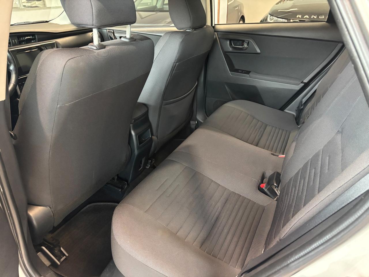 Toyota Auris Touring Sports 1.8h *EURO6B