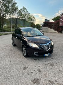 Lancia Ypsilon 0.9 TwinAir 85 CV 5 porte S&S Platinum