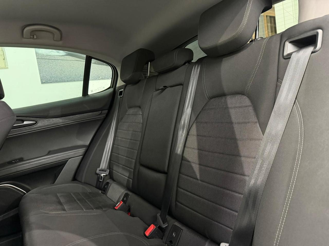 Alfa Romeo Stelvio 2.2 AT8 160cv Q2 Sport Tech