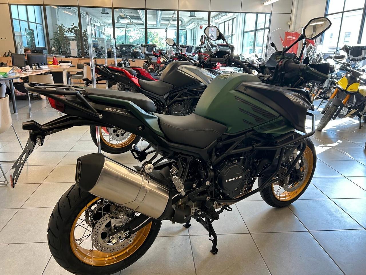 Qj Motor SRT 900 SX IN PROMOZIONE