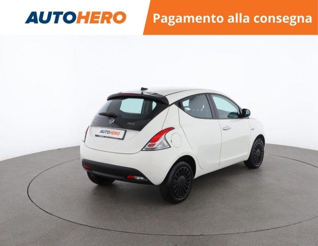 LANCIA Ypsilon 1.0 FireFly 5 porte S&S Hybrid Silver