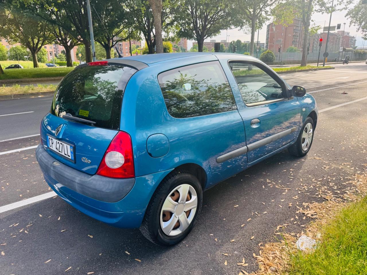 Renault Clio 1.2 cat 3 porte Confort Authentique